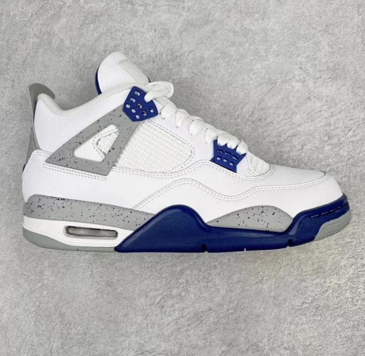 Putian AJ4 hembra eléctrica Jordan hembra eléctrica negro cemento París zapatos de baloncesto puro original Joe4 Duck Duck AJ3 zapatos de baloncesto cojín de aire