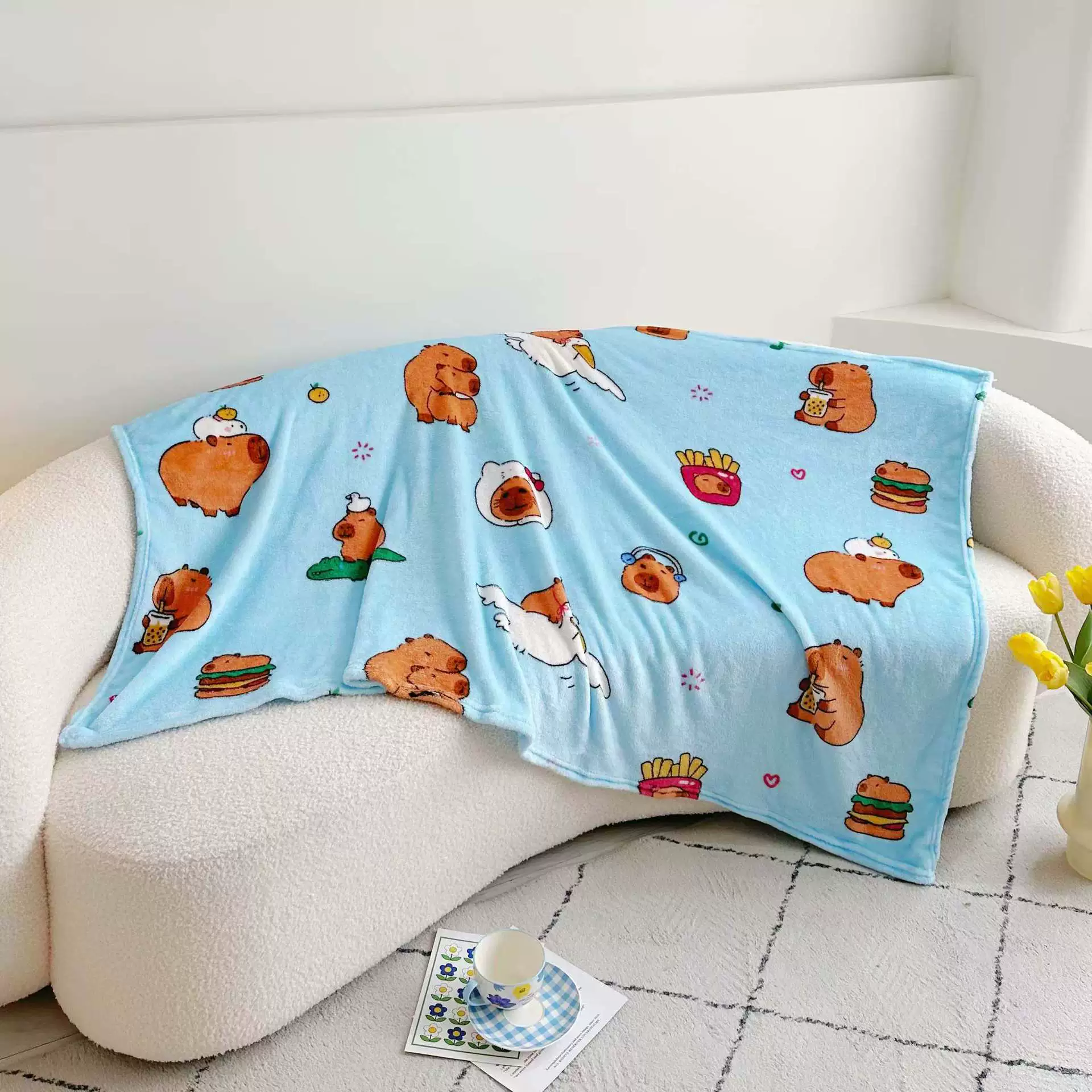 Одеяло для сна с капибарой, офисное коралловое бархатное одеяло, летнее одинарное тонкое одеяло для обеденного перерыва, одеяло для ног с кондиционером