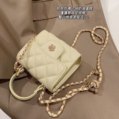 Korean version of the new retro lady portable small square bag 2024 new mini small bag women's chain versatile crossbody bag