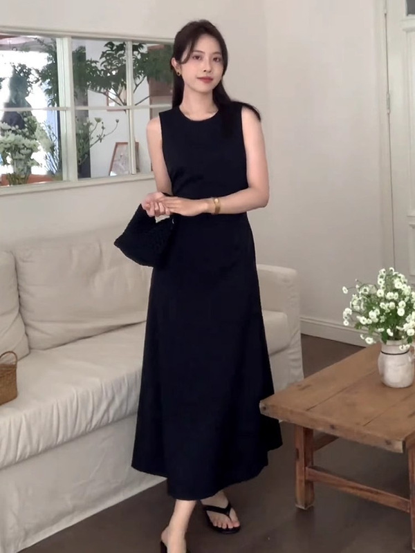 赫本风黑色无袖背心连衣裙子女夏季2025新款茶歇法式气质宽松长裙|undefined