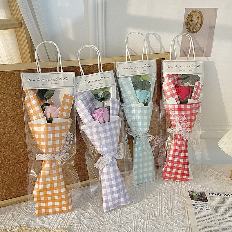 Romantic Qixi Teacher's Day Seasonal Gift Hand Held Fragrant Soap Flower Woven Bouquet with Lantern Hand Carry Gift Bag Gift Set