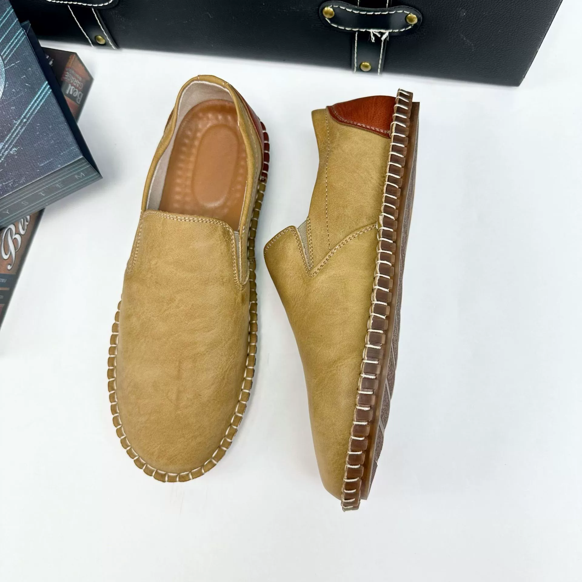 Весенне-осенняя настоящая мужская обувь, нескользящая обувь для пап из мягкой кожи с мягким лицом, винтажная универсальная дышащая деловая повседневная кожаная обувь ручной работы