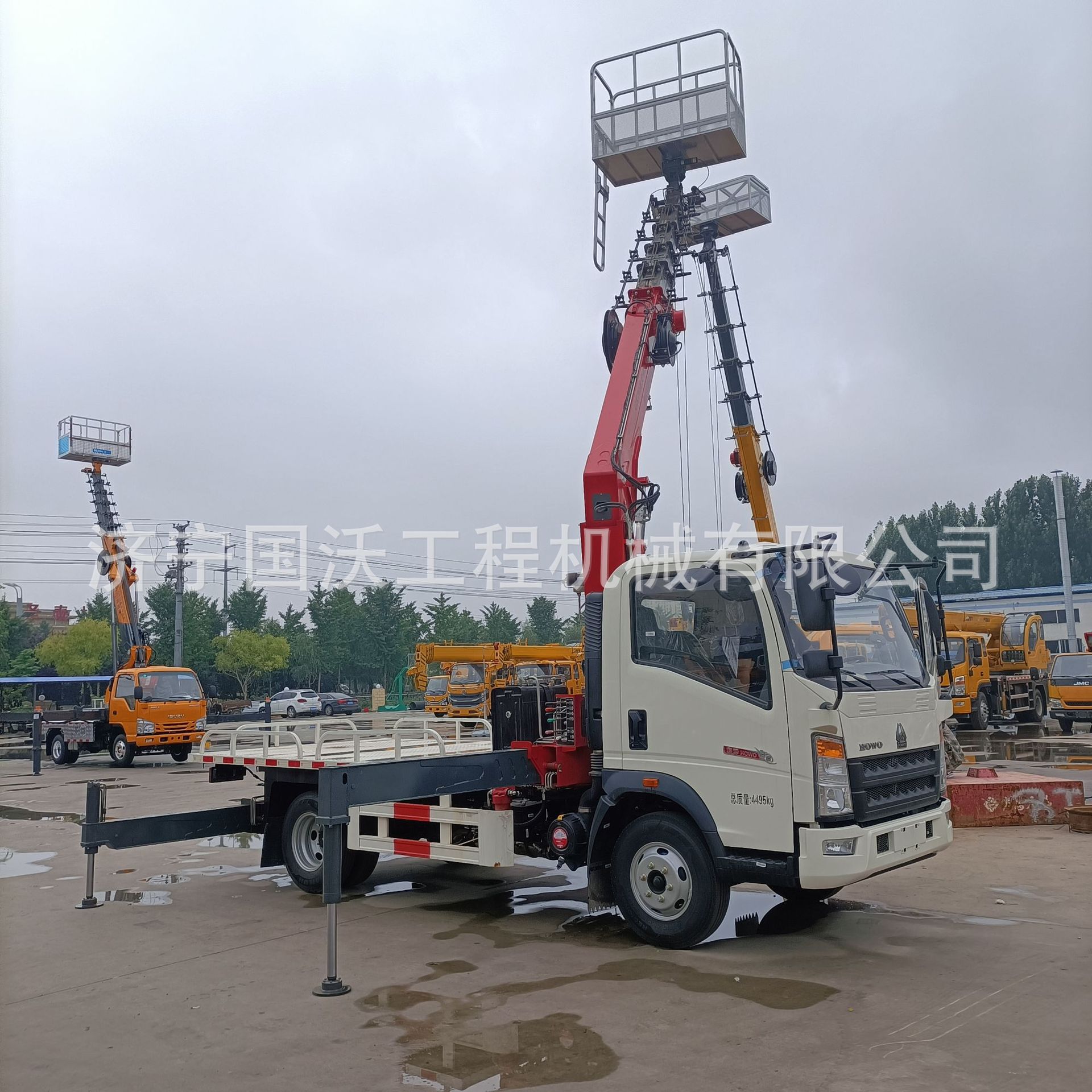 外墙装修三用高空作业车 20米28米蓝牌高空车出售 蓝牌高空施工车