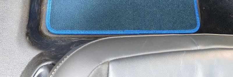 Car mat for cleaning, anti-slip, anti-dirt, easy to clean, full protection mat, TPE wrap-around mat, suitable for cars, with a velvet surface