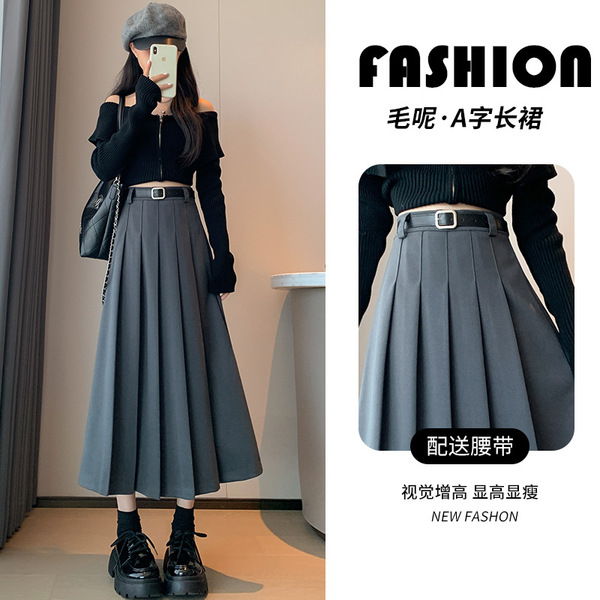 Fitted demi-season pleated skirt