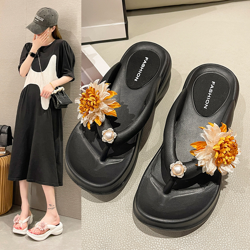 Little Red Book recommended ~! Flip-flops Summer Fashion Outer Wear Thick-soled Pearl Flower Clip Seaside Non-slip Beach Shoes