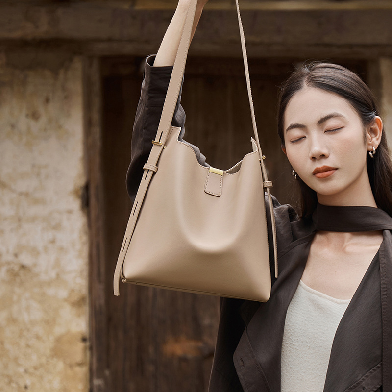 [Free Pendant] Nalandu Bag for Women 2026 New Spring and Summer Bucket Bag Shoulder Bag Large Capacity Crossbody Bag