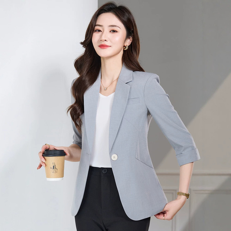 Gray Blazer for Women, Summer High-End Style, Slim Fit, Flattering for Petite Figures, Three-Quarter Sleeves, Lightweight Suit Jacket for Summer
