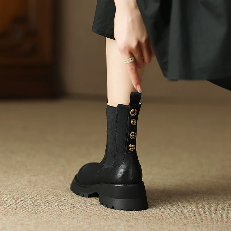 Женские короткие сапоги ручной работы из натуральной кожи на среднем каблуке 2023 осенне-зимние Новые французские сапоги для похудения на толстом каблуке универсальные Ботинки Martin на флисовой подкладке
