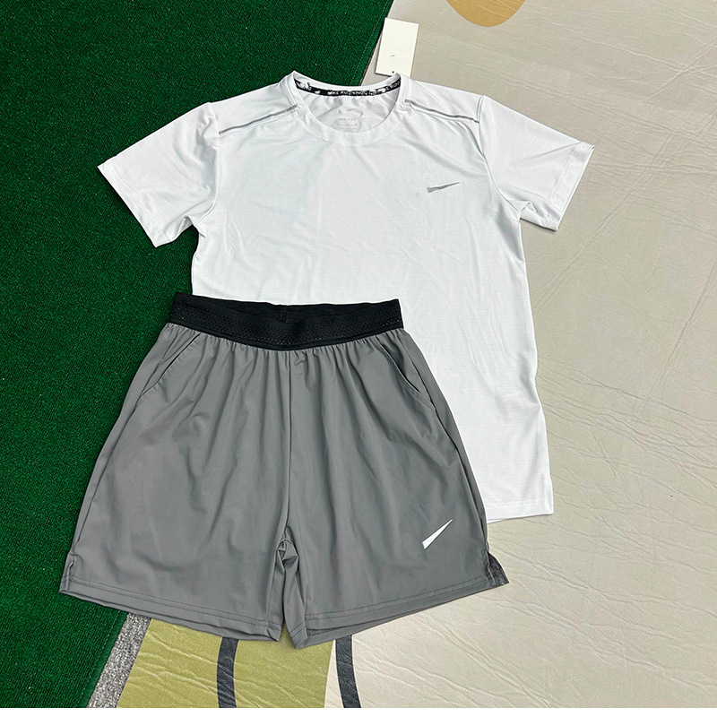 Tendencia de entrenamiento, carrera, fitness, malla, camiseta de secado rápido, elástica, comercio exterior, malla ligera, hombre