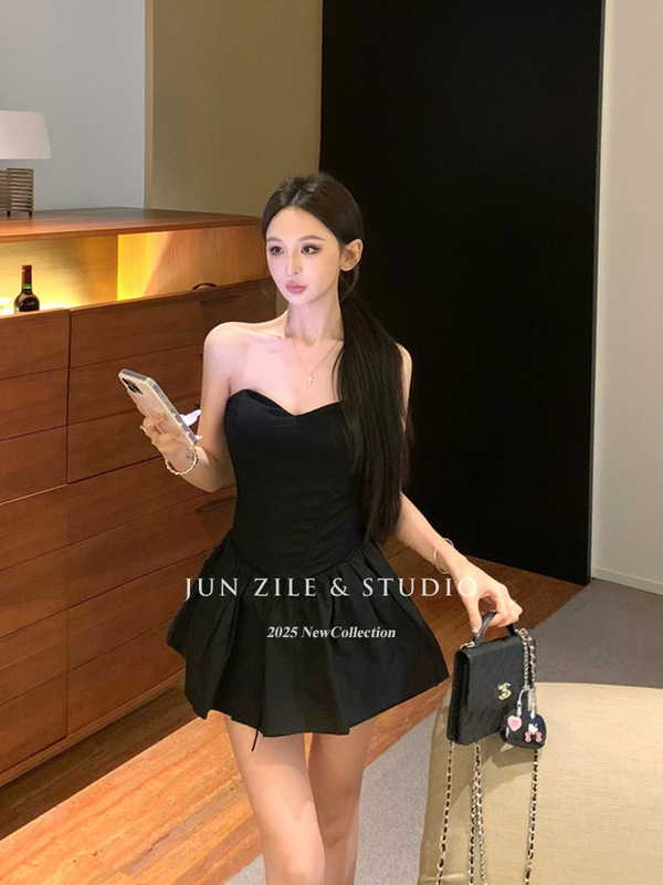 ツーピーススーツスカート、夏のファッショナブルなホットガールフィッシュボーンチューブトップ、ノースリーブトップ、女性用パフスカートとキュロット|undefined