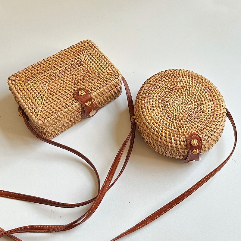 Vintage Small Round Bag Handmade Autumn Rattan Small Square Bag Round Hollow Bucket Bag Women's Shoulder Crossbody Bag Small Fresh Bag