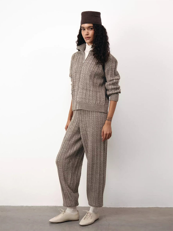 Bộ hai món nữ áo len cardigan cổ bẻ khóa kéo phối quần dài ống đứng, form rộng — Bộ hai mảnh áo len màu hồng, Bộ hai mảnh áo len màu sô cô la, Bộ hai mảnh áo len màu xanh ô liu, Bộ hai mảnh áo len màu xám chi tiết 35