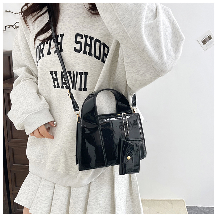 384g Weight Zipper Closure Type Single Shoulder Strap, Top Handle Strap Type Crossbody Bag Bags Type Daily Occasion Pu Leather Material Solid Color Pattern All Seasons Season Women's Gender Classic Style Style Square Shape Small Size Women's Small Pu Leather Solid Color Classic Style Square Zipper Crossbody Bag 8