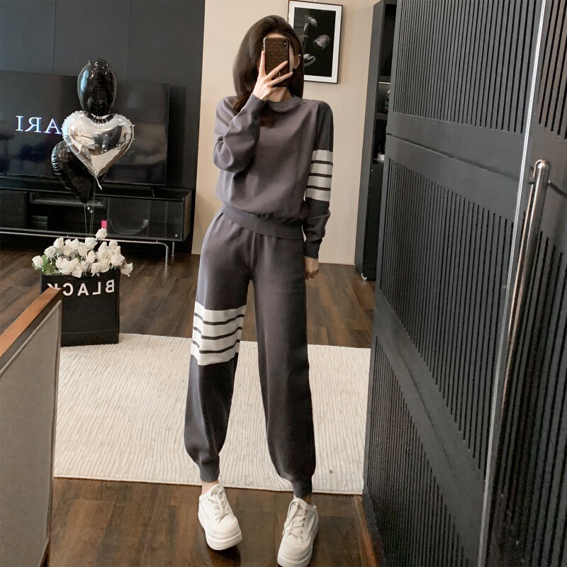 6957欧品レジャースポーツスーツ女性秋の新型ファッション揚げ街ニットのワイドパンツ2点セット|undefined