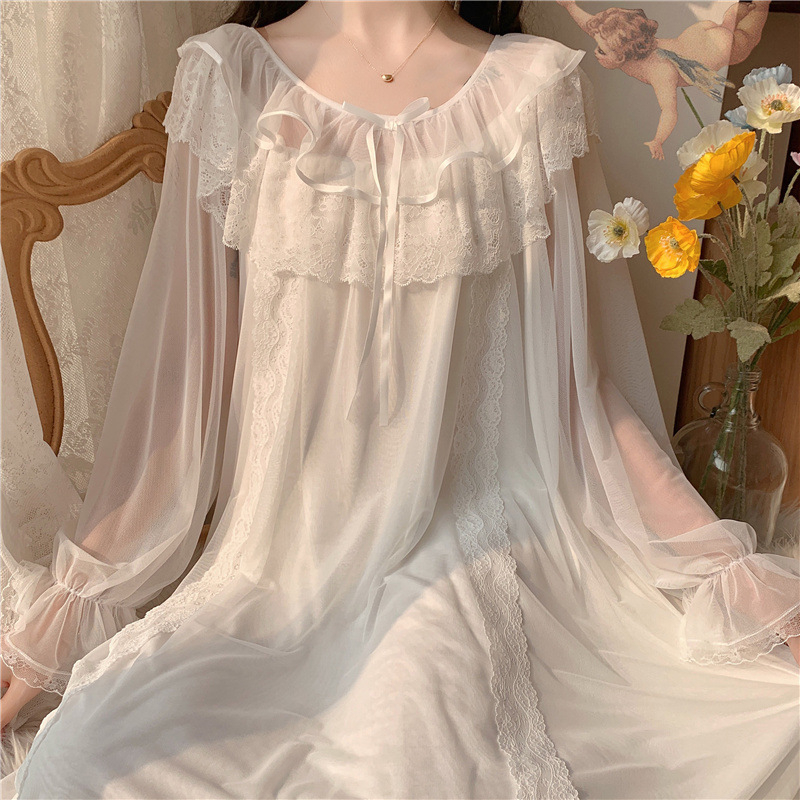 spring lace long-sleeve with bow