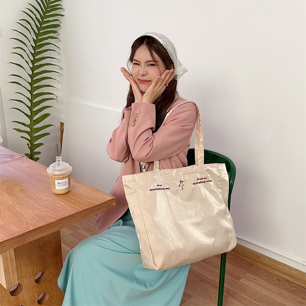 44284 large-capacity double-sided embroidered bow, sweet tote bag, single-shoulder cloth bag, canvas schoolbag for girls undefined