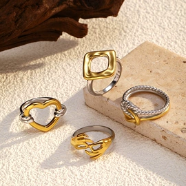 项链;耳环;戒指