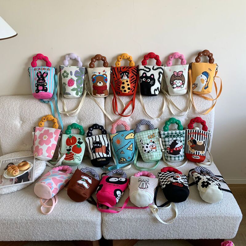 2025 New Cute Knitted Bag Small Tote Bag Shoulder Strap Adjustable Detachable Portable Versatile Cross-Body Mobile Phone Bag for Women 2025 New Cute Knitted Bag Small Tote Bag Shoulder Strap Adjustable Detachable Portable Versatile Cross-Body Mobile Phone Bag for Women