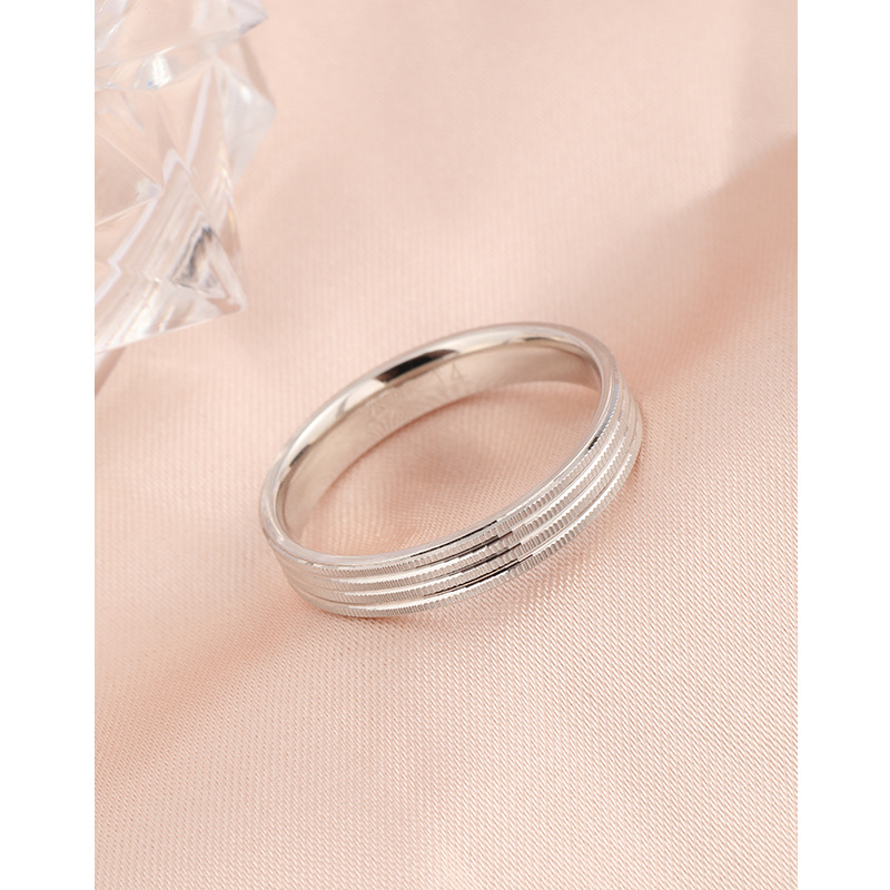 Anillo de anillo de plata esterlina femenina 925 personalidad de moda simple y ligera anillo de dedo índice de lujo pareja anillo de dedo cerrado puede grabar