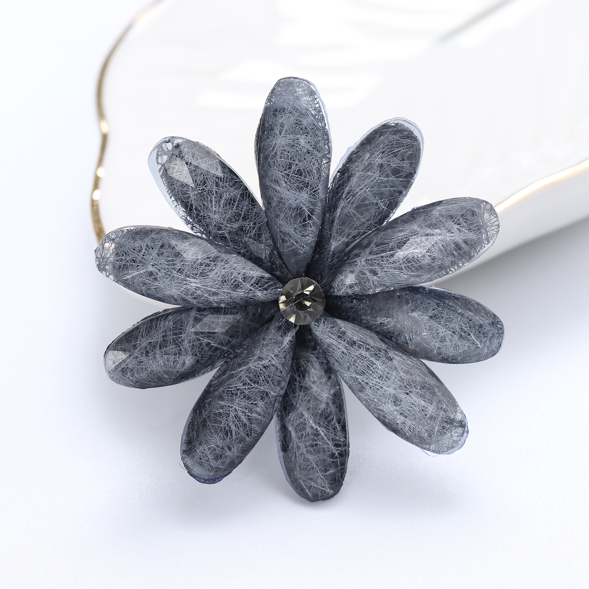 17g Weight Acrylic Inlay Material Brooches Classification Casual, Holiday, Banquet Occasion Alloy Material Flower Pattern All Seasons Season Women's Gender Inlay Design Simple Style Style Simple Style Pin Flower Alloy Inlay Acrylic Women's Brooches 4
