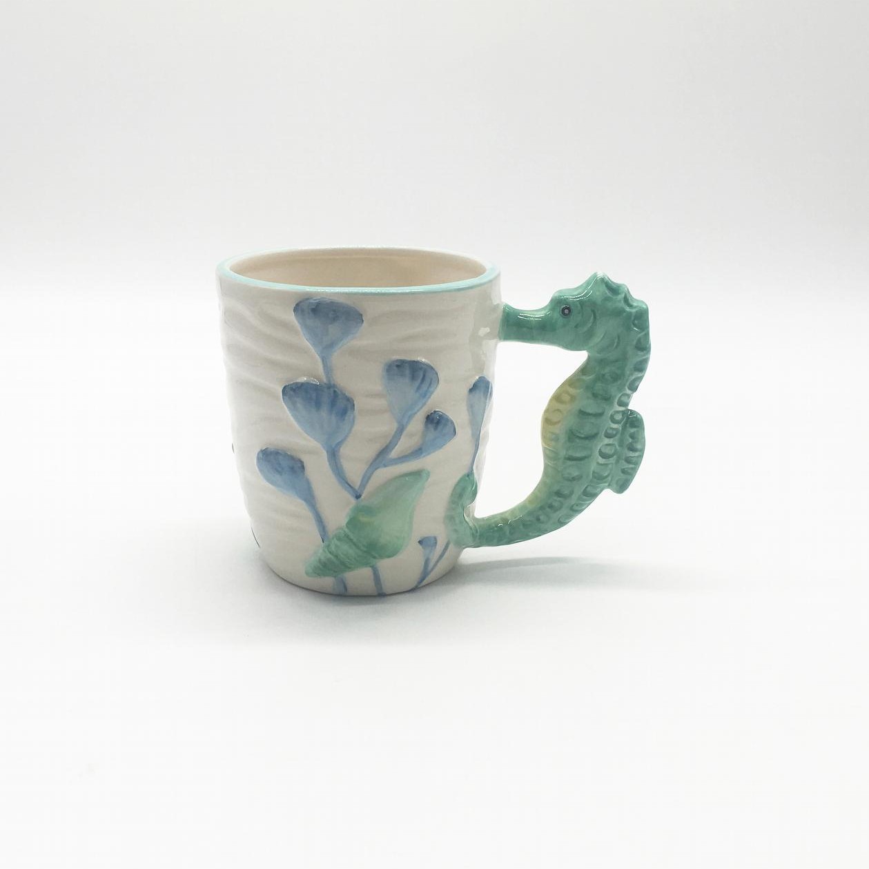 Creativo nuevo relieve de cerámica taza de animales estilo marino taza de desayuno de pez payaso pintada a mano taza de dibujos animados de nube blanca