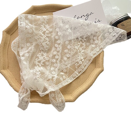 2024 Spring New French Retro White Lace Floral Head Scarf for Women Head Covering Triangle Scarf Beach Silk Scarf Fashion Band