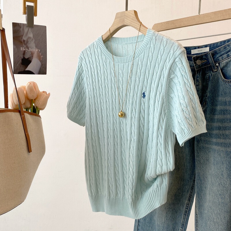26 Early Autumn New Korean Style Short-Sleeve Knit Sweater for Women with Twisted Rope Embroidery and Pony Design, Versatile Top 2561 26 Early Autumn New Korean Style Short-Sleeve Knit Sweater for Women with Twisted Rope Embroidery and Pony Design, Versatile Top 2561