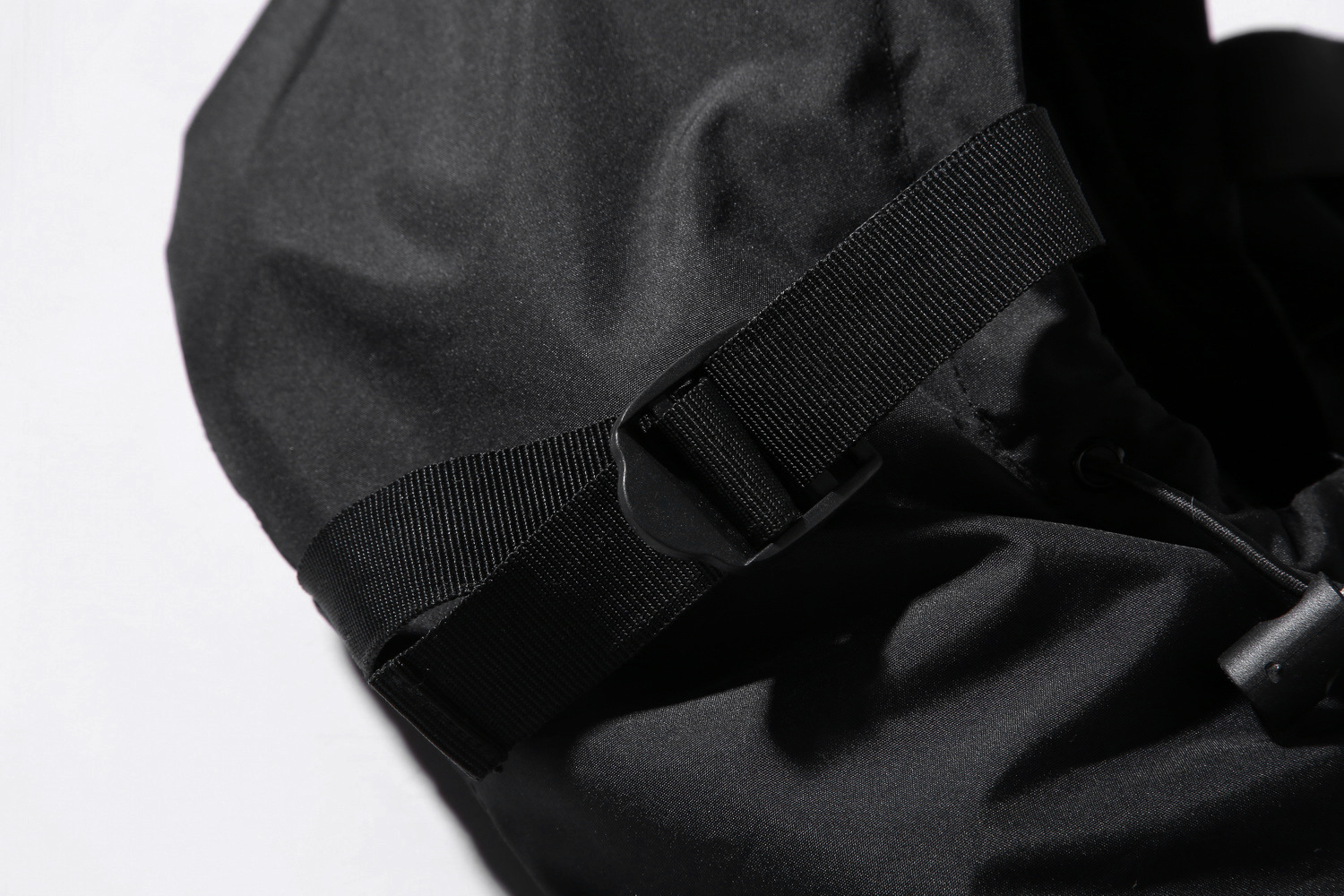 Men's Down Jacket Beijing Style Spliced Hooded Winter Coat_voghion.com