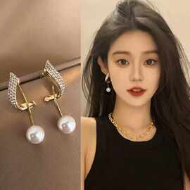 跨境轻奢金色弯钩耳钉高级感耳环女小众设计方圆脸耳饰耳坠饰品批
