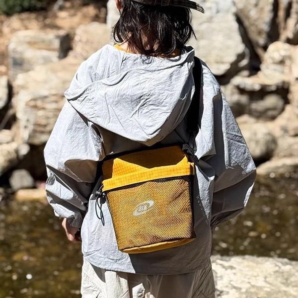 Mochila para niños, bolso de viaje ligero, herramientas de colores personales, bolso de hombro deportivo para niños.