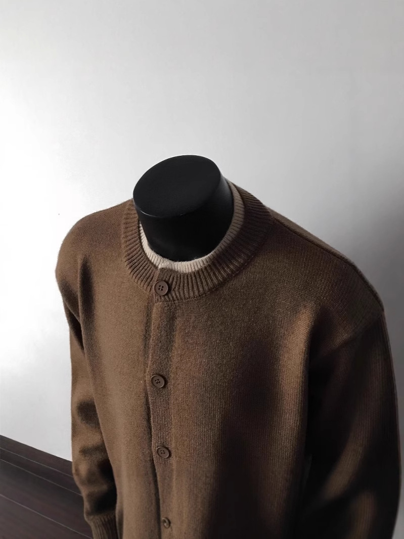 アメリカのレトロな偽の2つのボタンのデザインのセーター