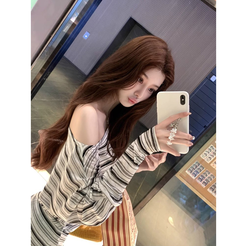 Han Yujia [Light-Colored Striped Girlfriend] Striped Long-Sleeve T-Shirt for Women, Textured Waist-Slimming Casual Versatile Top