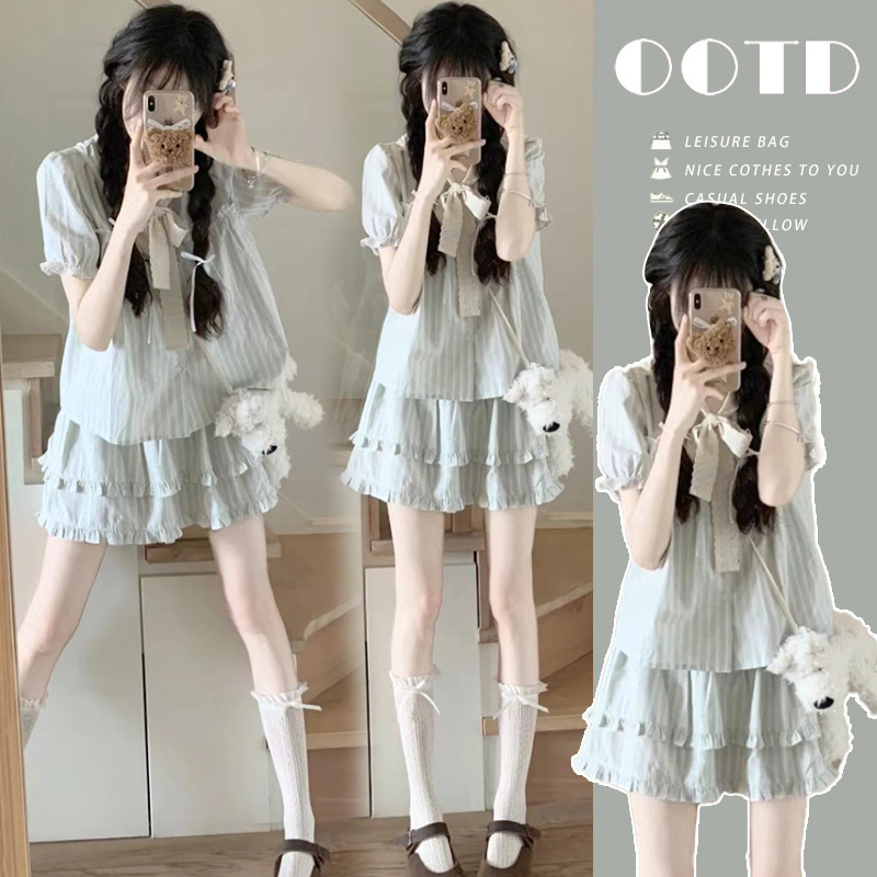 The processed in stock 2025 summer Korean temperament wear two-piece striped shirt overskirt pregnant women suit The processed in stock 2025 summer Korean temperament wear two-piece striped shirt overskirt pregnant women suit