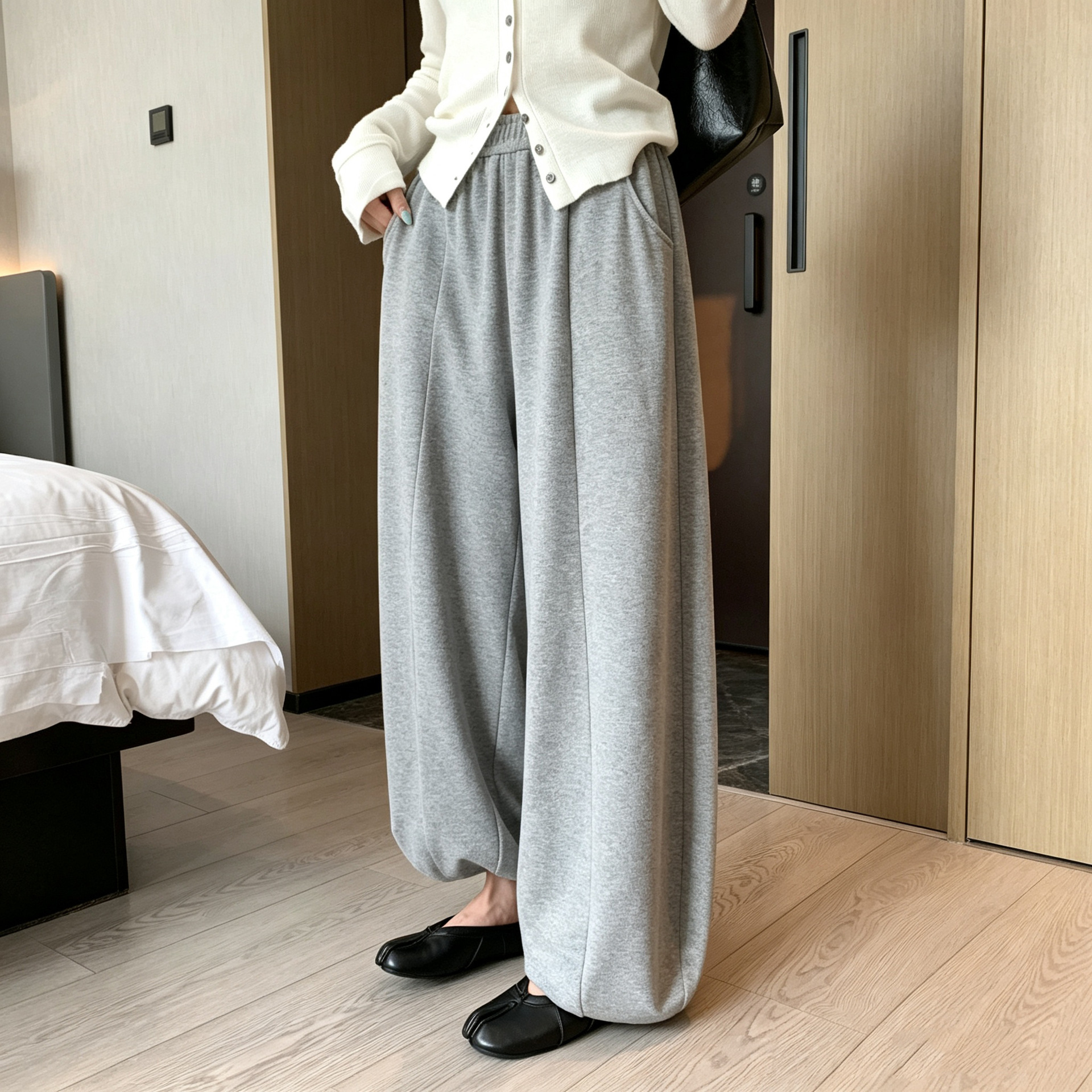 韩版松弛感灰色抽绳束脚卫裤女秋季新款高腰阔腿裤宽松直筒休闲裤