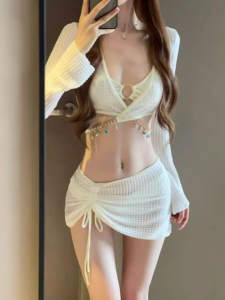 Bikini traje de baño sexy mujer puro deseo dividido traje de cuatro piezas blusa de manga larga bolso falda color sólido traje de baño de aguas termales al por mayor