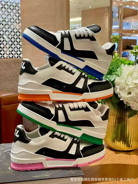 White cement trainer sneakers in black, white, and gray denim, stylish thick-soled height-increasing sports sneakers for men and women