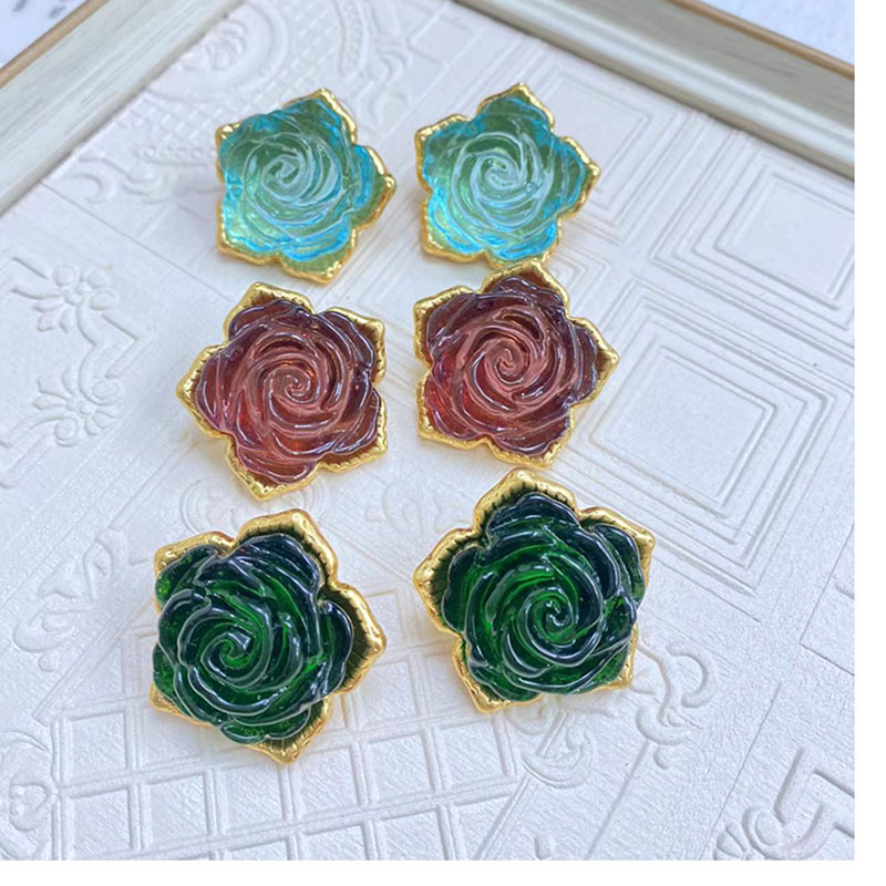 Retro Flower Alloy Plating Womenu0027S Ear Studs