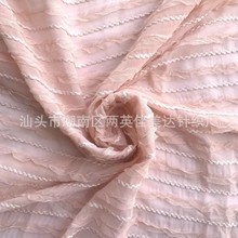 厂家直销雪纺布绣花面料 新品网布钩绣布料 女装连衣裙绣花布