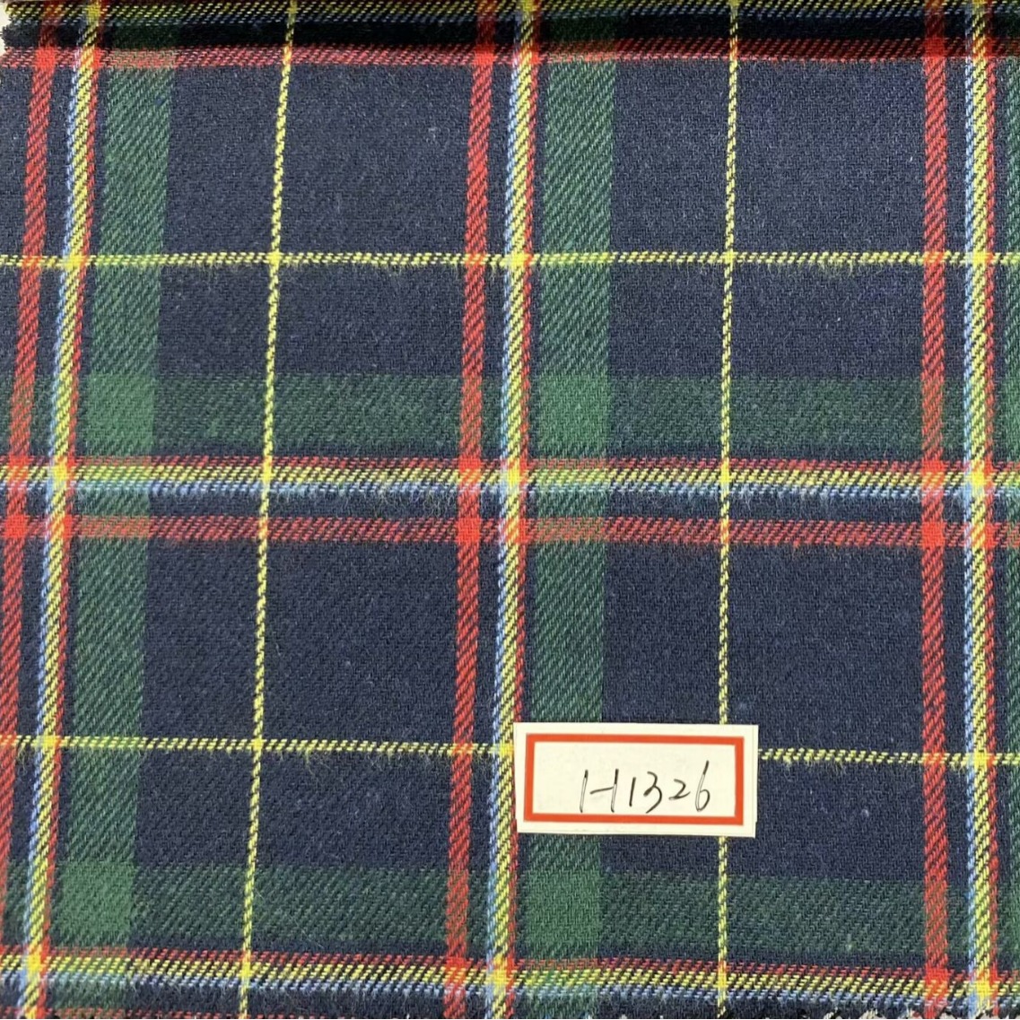 涤棉斜纹色织时尚格子磨毛衬衫裤子裙子梭织格子面料工厂直销现货