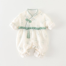 婴儿秋装衣服中国风长袖连体衣0到3个月女宝宝春秋季外出哈衣爬服