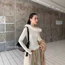 TTOO VOUIS2026早春款2419名媛风斜肩露肩一字领毛领针织打底衫女