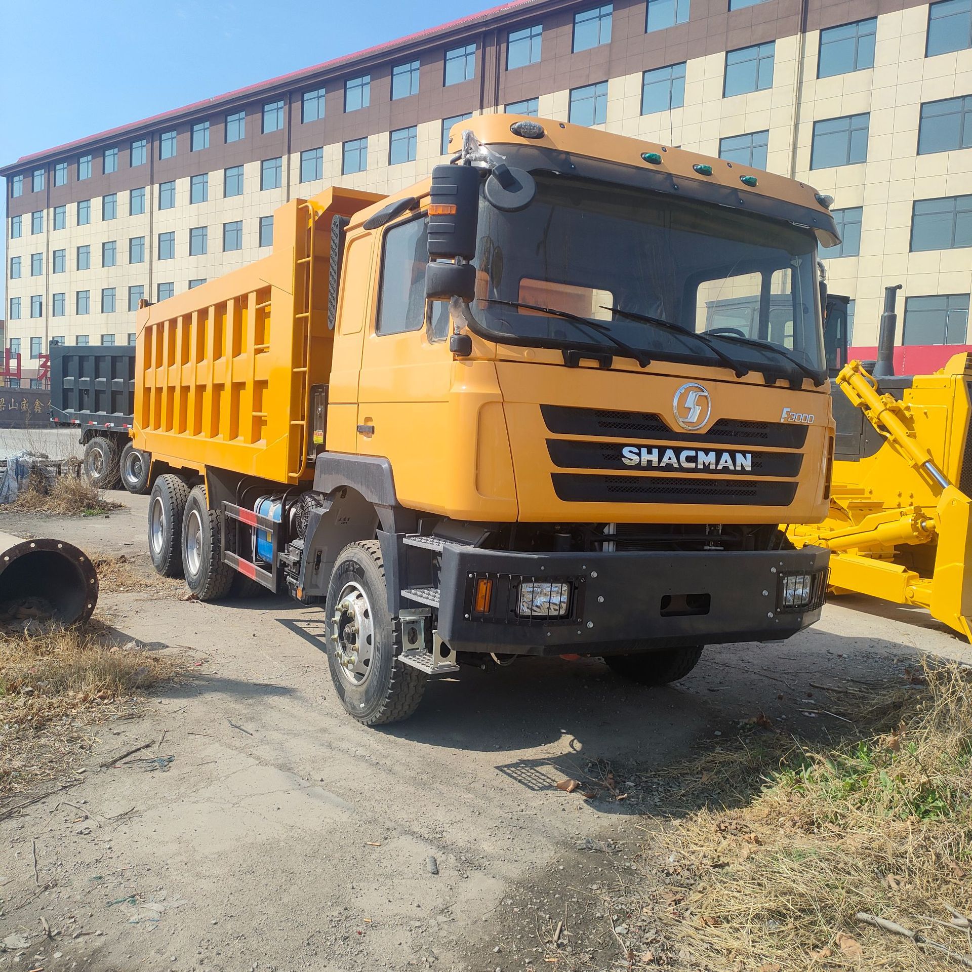 Overseas African Dump Truck, Shacman Delong F3000 Dump Truck, 6X4 Rear-Dump Dump Truck, Earthmoving Truck