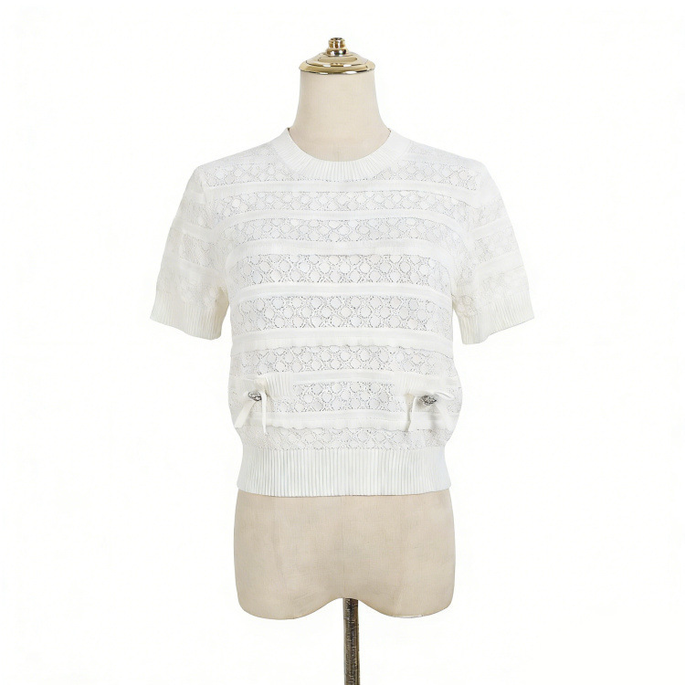 Summer Hollow-Out Short-Sleeved Knit Top with Round Neck, Diamond Jacquard, Rhinestone Webbing, Bow Decoration, and Waist-Cinching Short Style Summer Hollow-Out Short-Sleeved Knit Top with Round Neck, Diamond Jacquard, Rhinestone Webbing, Bow Decoration, and Waist-Cinching Short Style