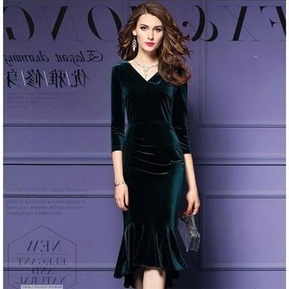 8672#Velvet Dress for Women - Autumn New Arrival - Sexy V-Neck, Fitted, Slimming, Bustier Fish Tail Medium Length Dress