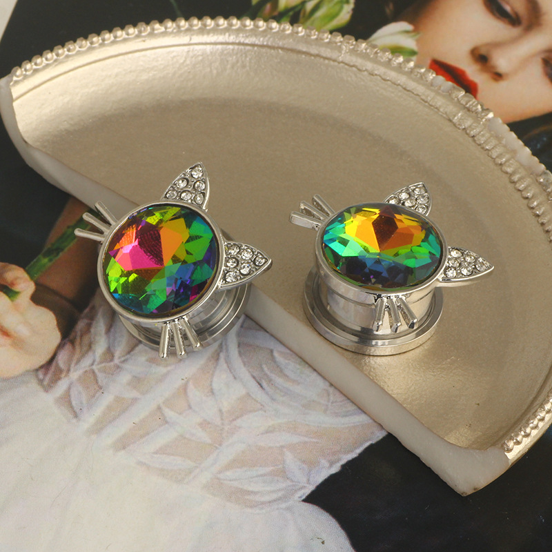Pointed titanium steel lip stud product view