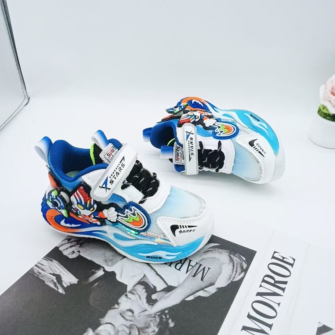 Nuevo otoño de 2025 zapatos de deporte de doble red para niños respirables zapatos de bebé con suela suave zapatos de dibujos animados para niños