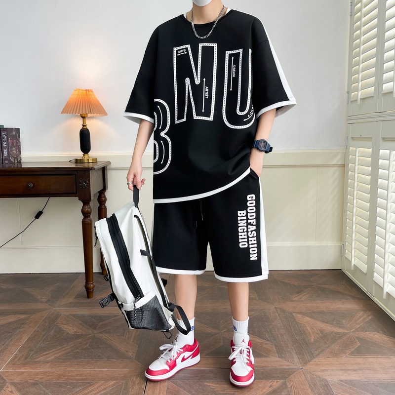 2025 verano Hong Kong estilo de ropa de hombre de seda cool algodón cuello redondo camiseta de manga corta pantalones cortos de dos piezas estilo de moda casual