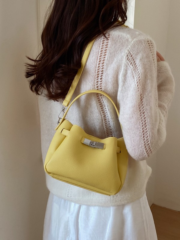 Coreano de nicho de alta calidad canasta de verduras, bolso de cubo de mano para mujeres 2026 nuevo estilo extranjero, lujo ligero y versátil bolso de mochila