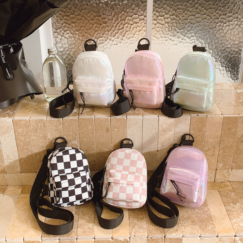 Bolsa de pecho de moda coreana para hombres y mujeres, colorido exterior, mini mochila para niños, 2026 nuevo tipo de bolso para niños